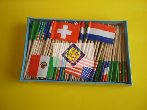 koktéldísz zászló pálcika vegyes 6,5cm 144db/csomag (6 Ft bruttó / darab)